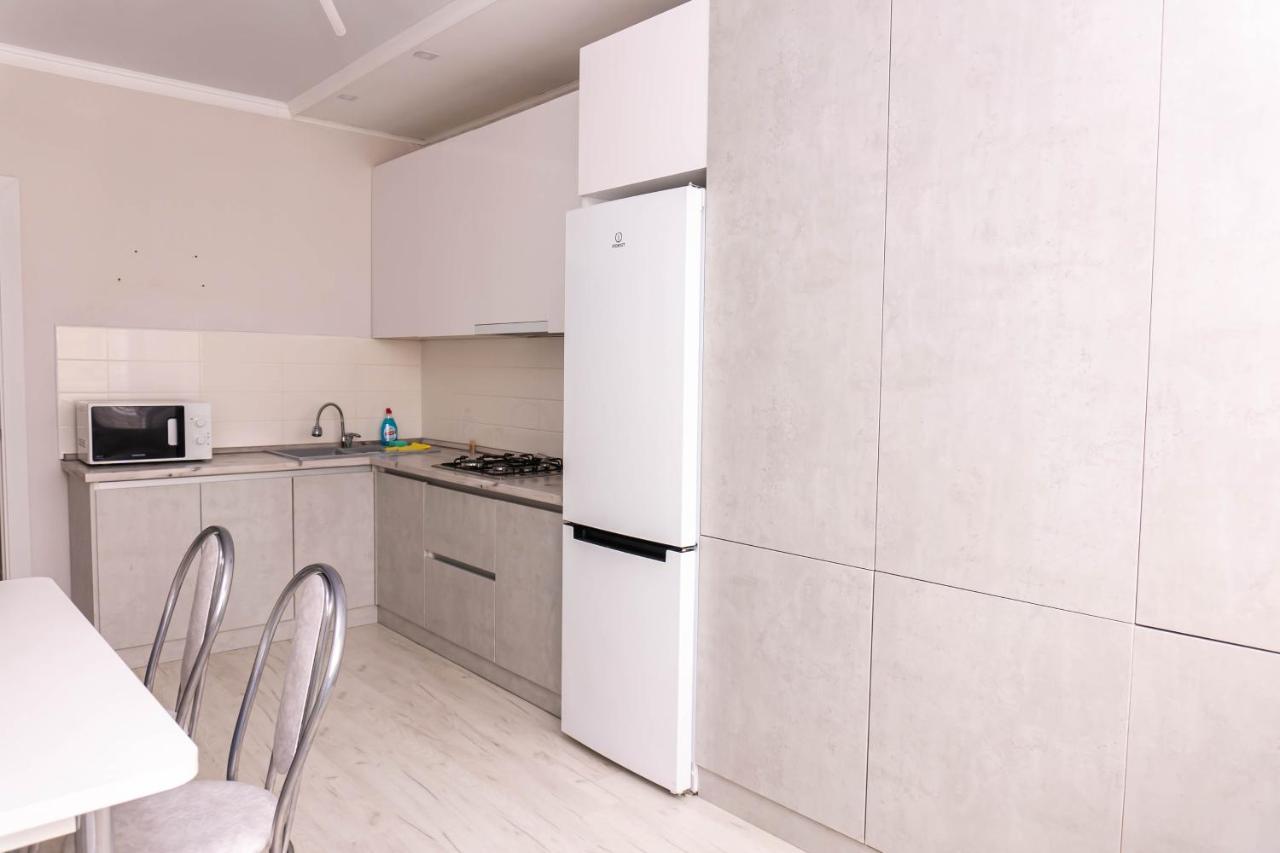 Апартаменты Актобе Люкс Aktobe Exterior foto